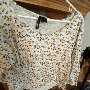 O’Neil women’s T